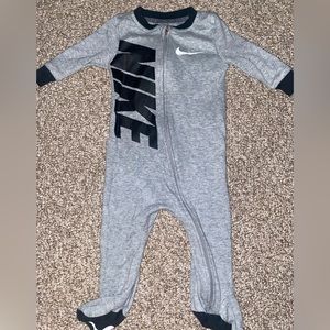 Nike Boys Sleeper! 6 months!